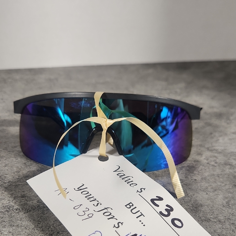 Oakley Black and Blue Sporty Sunglasses